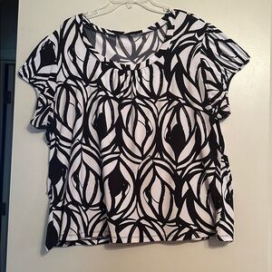 Black and White Patterned Top